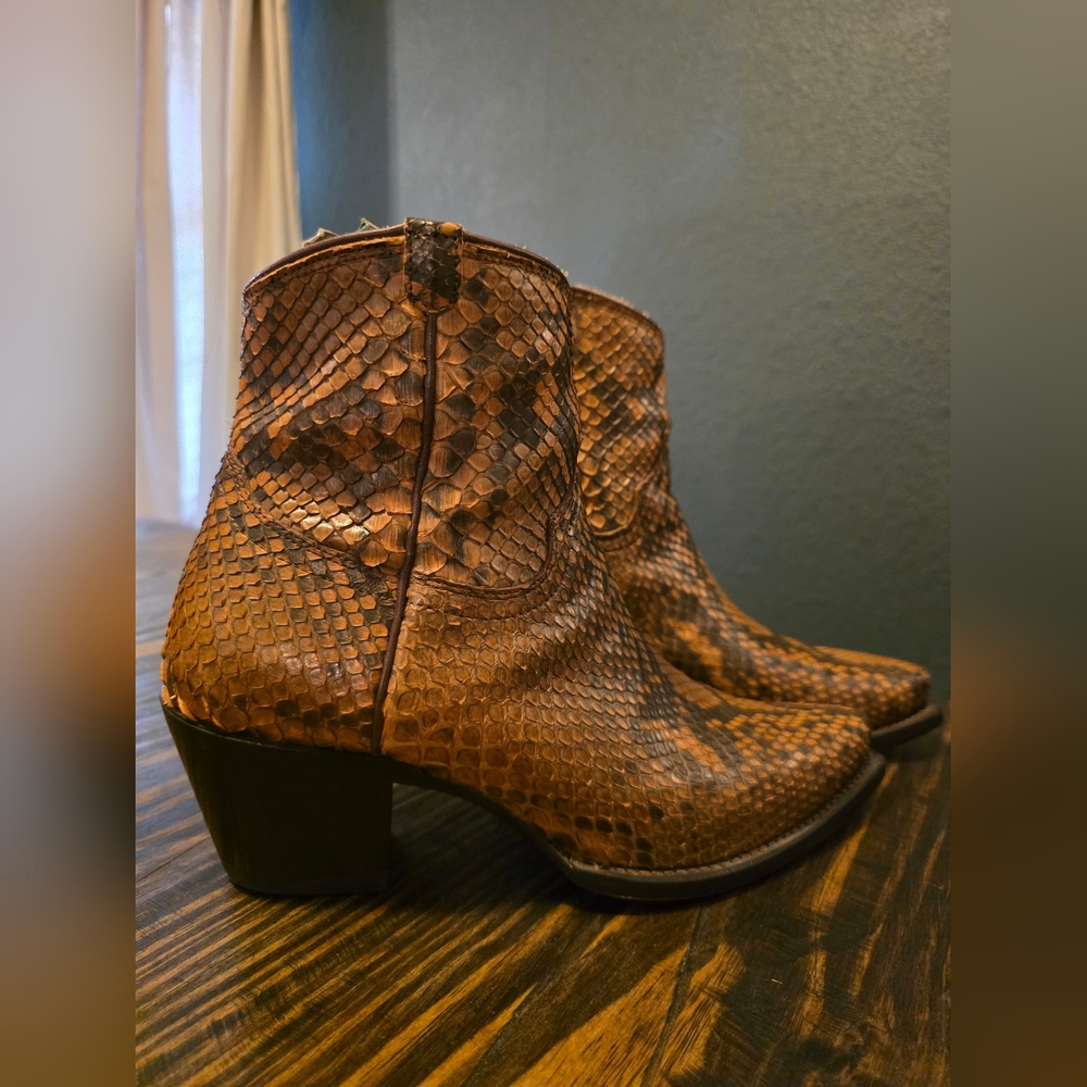 Tecovas The Zoey - Saddle Python 9B